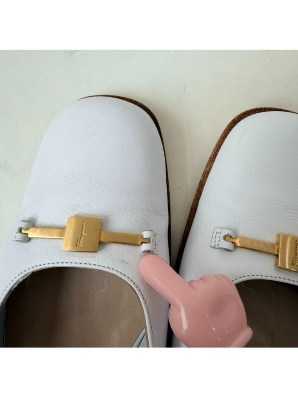 Salvatore Ferragamo Slingback Block Heel Pumps Womens Size 6.5AA White Leather - Picture 14 of 15